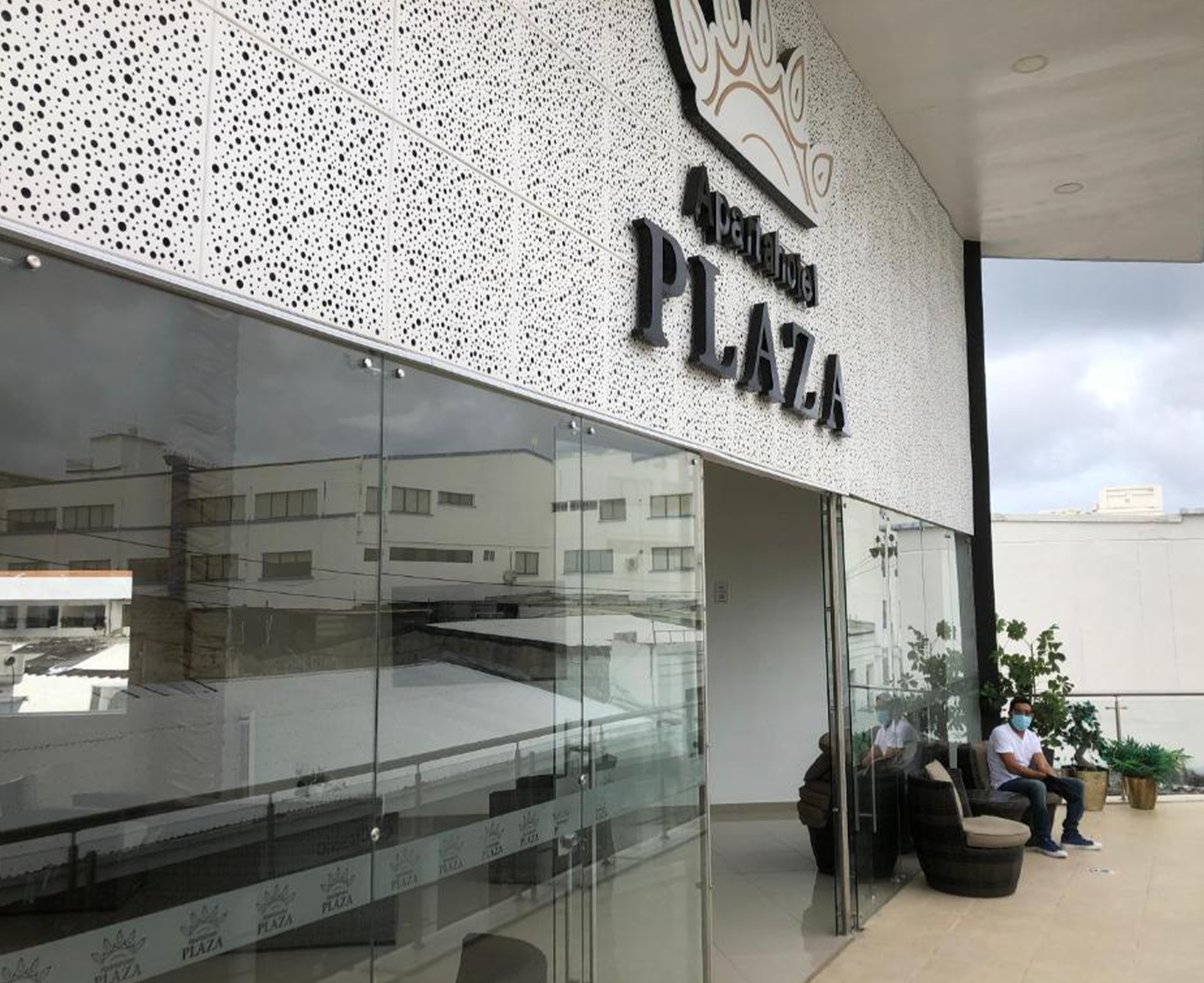 Apartahotel Plaza