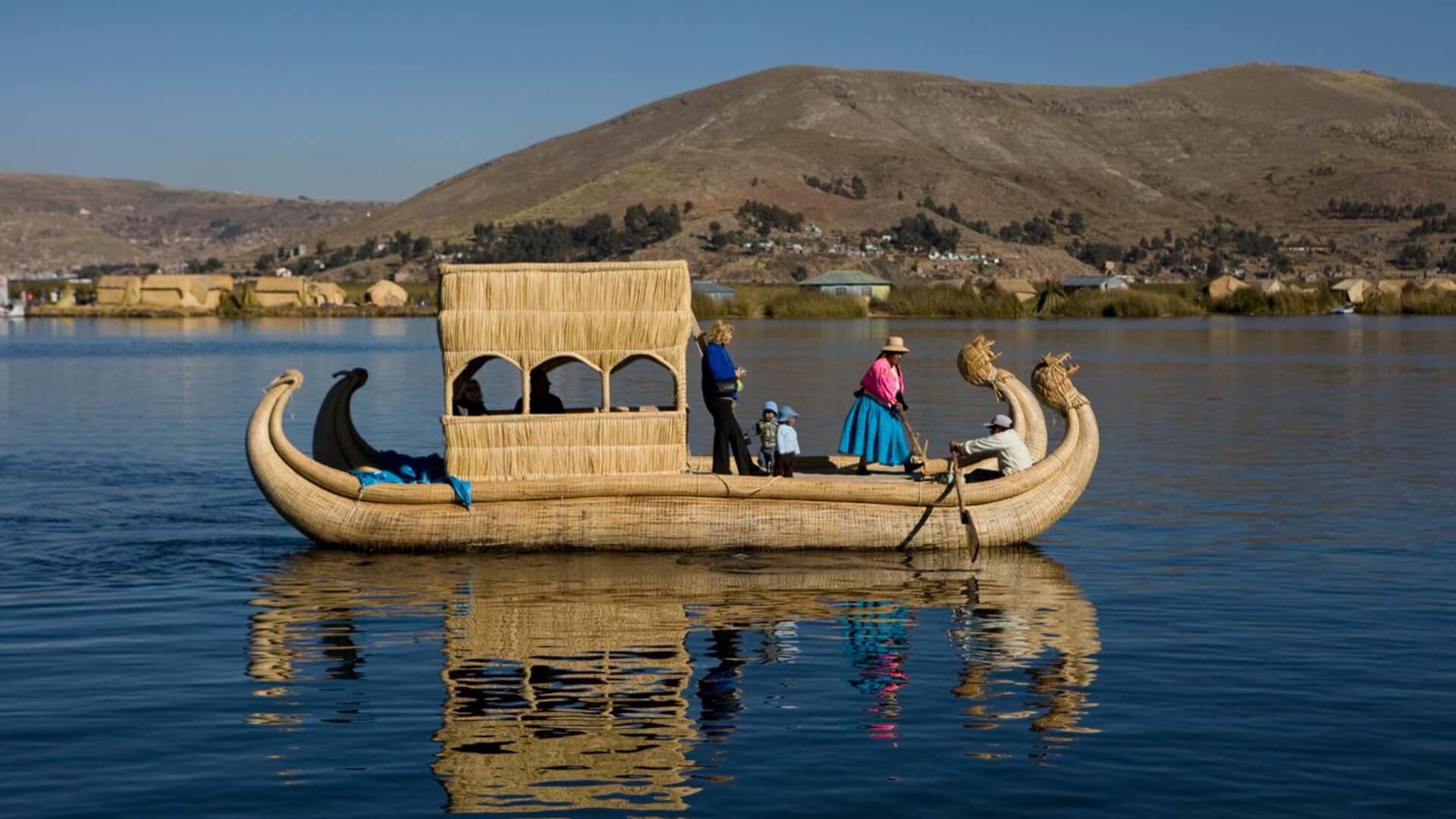 Recorrido Puno - Lago Titicaca Del cielo verdadero al cielo reflejado - Puno